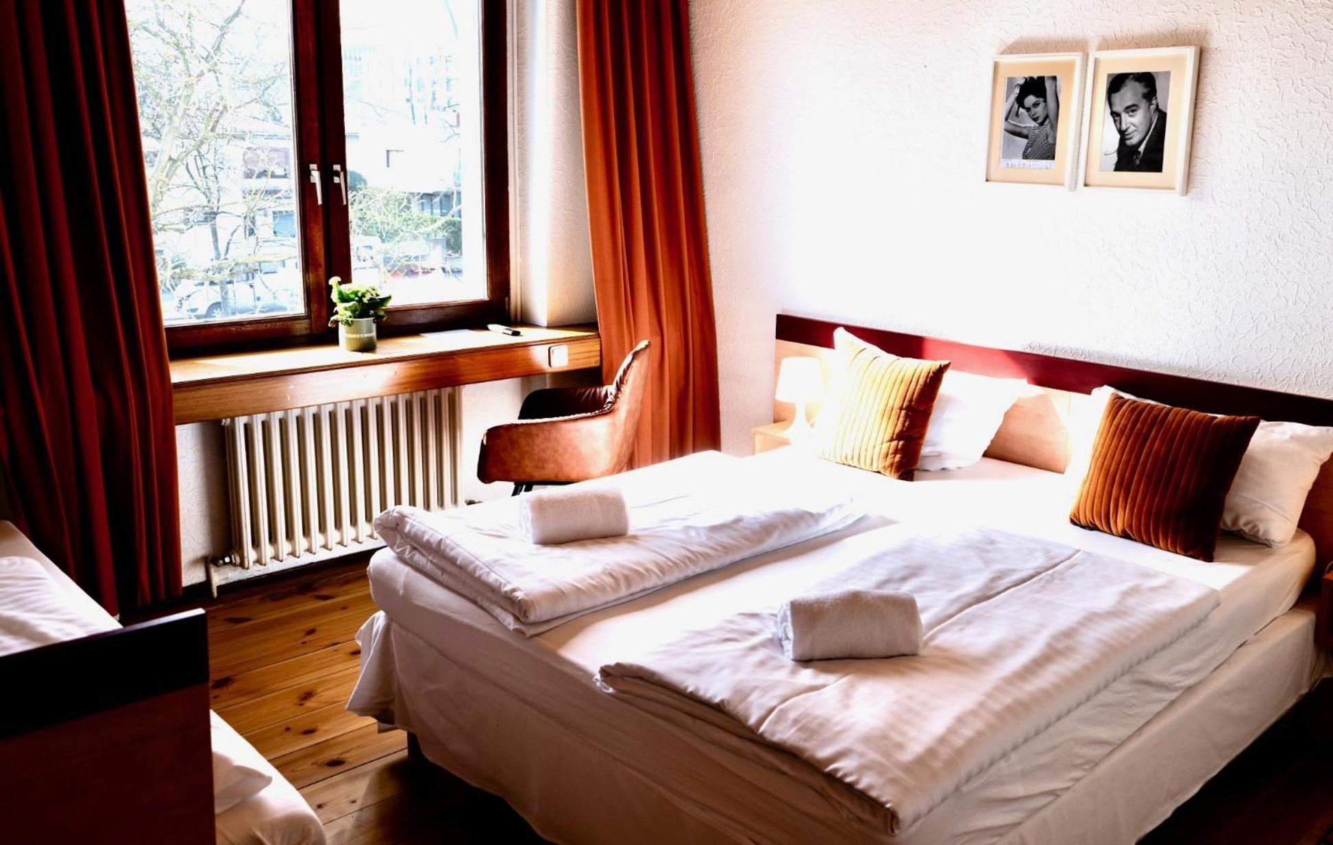 Hotel Nest Berlino Esterno foto