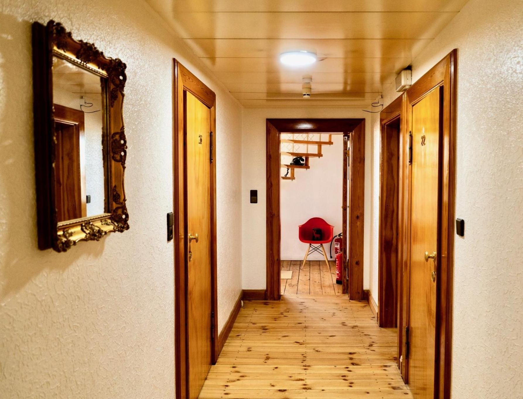 Hotel Nest Berlino Esterno foto