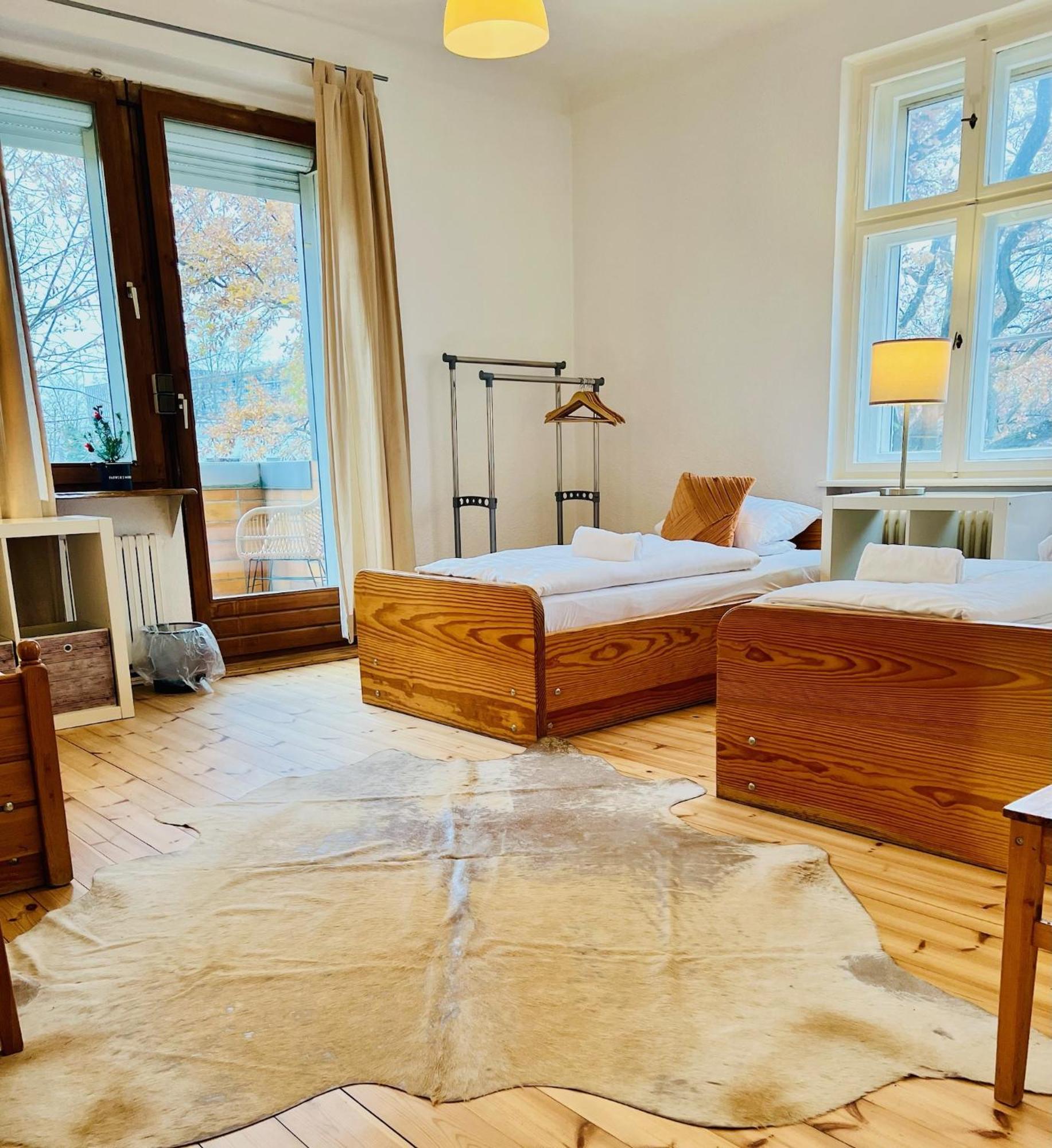 Hotel Nest Berlino Esterno foto